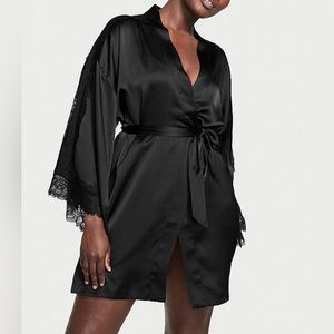 NWT Black Lace Inset Victoria’s Secret Robe, Size M/L